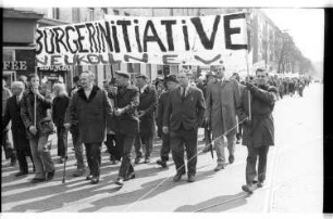 Kleinbildnegativ: Demonstration gegen Osttangente, 1973