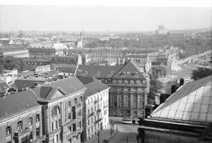 Berlin: Blick vom Reichstag auf Haus der Ingenieure