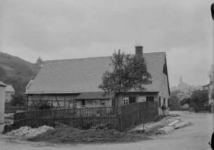 Schlema-Oberschlema, Tiefer Marx-Semmler-Stolln, Huthaus. Blick nach Südosten gegen den Ort