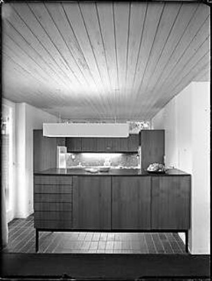 Groethuysen, Herbert; München - Neuhausen, Rondell Neu Wittelsbach 1a; Eigenes Wohnhaus H. Groethuysen an Stelle der elterl. Villa - Küche (Innenraumperspektive)