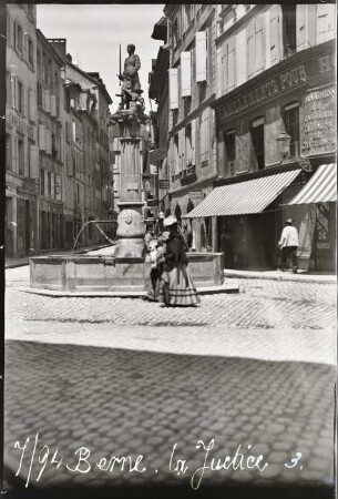 Neuchâtel, Grand-Rue, Gerechtigkeitsbrunnen
