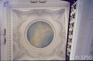 Berlin, Schloss Charlottenburg, Altes Schloss, Treppenhaus, R. 113 / R. 208, Blick zur Decke.