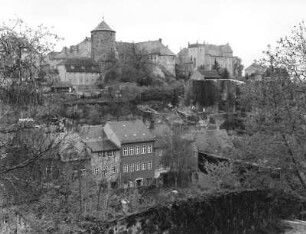 Bautzen. Blick von der Sporthalle Platz des Friedens nach Südwest gegen Nikolaiturm, Ruine der Nikolaikirche und Schloss Ortenburg