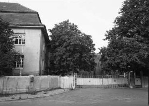 Dresden-Übigau, Klingerstraße. Pionierkaserne Übigau (1913). Toranlage. Straßenseite