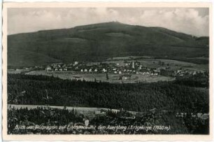 Auersberg. Blick von Stützengrün auf Eibenstock mit dem Auersberg