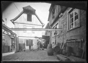 Lehmgrubenweg, Weinhandlung und Küferei M. Götz