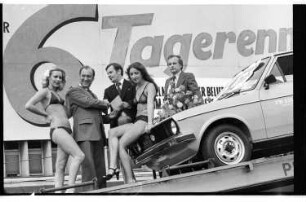 Kleinbildnegativ: Deutschlandhalle , Pressekonferenz zum 6-Tage-Rennen, 1977