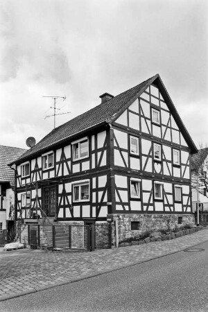 Wohnhaus (Wohnhaus, Fachwerk); Haina, Gemündener Straße 13