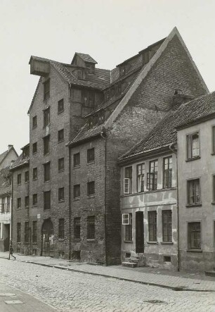 Rostock, Speichergebäude : Rostock. Speicher, Lohgerberstraße