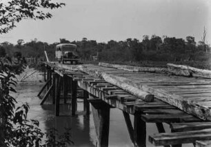 Brücke : Überquerung des Rio do Peixe.
