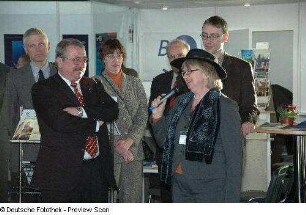 Präsentation an den Informationsständen im Foyer