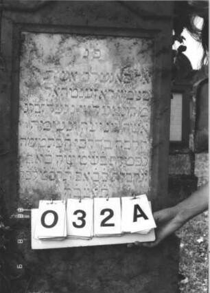 Grabstein 32A