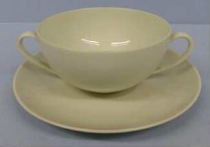 Suppentasse mit Untertasse aus dem Porzellanservice "Schönwald 111"