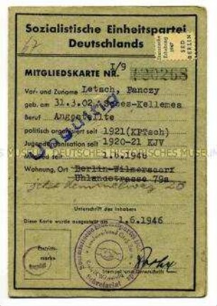 Mitgliedskarte der SED - Personenkonvolut