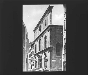 Rom: Kirche Santa Maria dell´ Anima (Fassade)