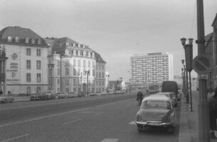 Dresden: Straße [Wilsdruffer Straße mit Landhaus]