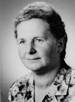 Porträt von Anna Schreiter, eventuell die Tochter von Otto Schreiter/ Kleinbauer aus Großolbersdorf : Porträt von Anna Schreiter