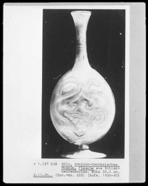 Flasche mit Schlangenfadendekor