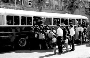 Split: Fahrgäste stürmen einen Autobus