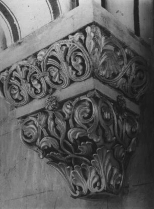 Freyburg (Unstrut), Schloss Neuenburg, Doppelkapelle, Kapitell (vmtl. im Obergeschoss über Altar)