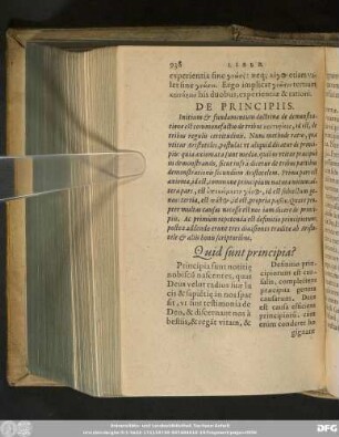 De Principiis.