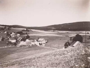 Birnstengel. Alte und moderne Sommerfrischler-Häuser