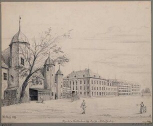 Dresden, der Jägerhof mit drei Treppentürmen links, im Hintergrund das Kadettenhaus (Ritterakademie) in der Neustadt