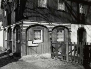 Neustadt-Polenz in Sachsen, Umgebindehaus : Neustadt-Polenz in Sachsen. Wohnstallhaus (bezeichnet 1832), Mittelweg 70. Ansicht Blockstube