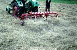 Fotografie: Futtererntetechnik, Werbegerät, Kreiselzettwender