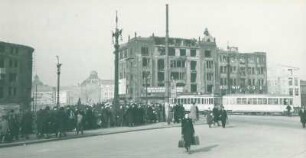 Friedrichstraße. An der Weidendammer Brücke