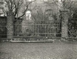 Wurzen, Freiligrathstraße 9. Villa (1903). Einfriedungsgitter