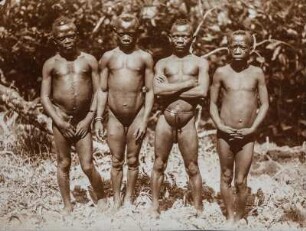 Gruppenportrait : Gruppenportrait mit vier Männern