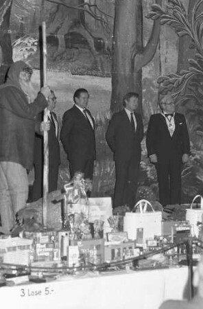 Männerchor Karlsruhe Liederkranz-Liederhalle-Concordia. 133. Fulder Weihnachtsstall im Josef-Keilberth-Saal im Wohnstift am Erlenweg