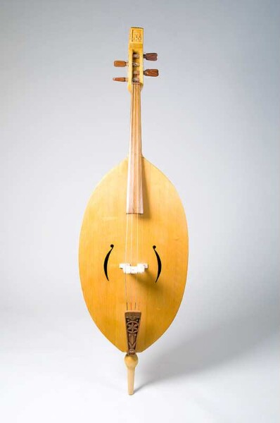 Bowl-necked lute