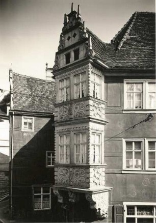 Pirna, Obere Burgstraße 1, Erker des Eckhauses