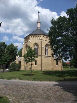Potsdam, Neuendorfer Anger 1