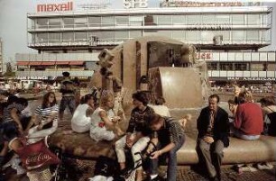 Berlin: Neuer "Klops" Brunnen vor dem Europa-Center