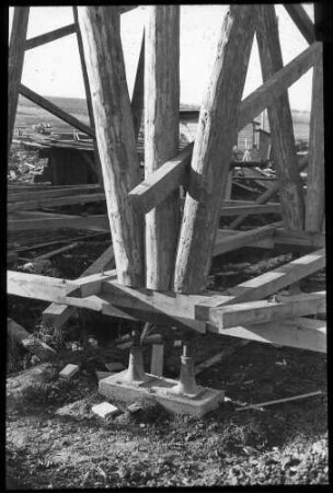 Beutenbachtalbrücke: Lehrgerüst, Auflager
