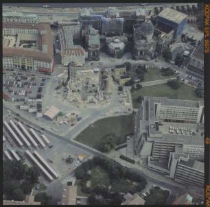 Stadtzentrum mit Neumarkt und Baustelle Frauenkirche sowie Bebauung zwischen Landhausstraße und Terrassenufer