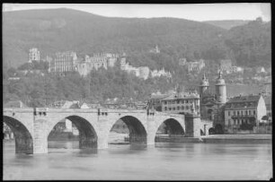 Heidelberg. Neckarbrücke und Schloss