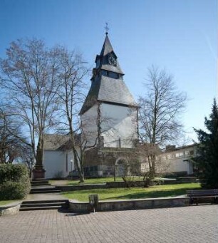 Ev. Kirche; Buseck, Kirchstraße 1
