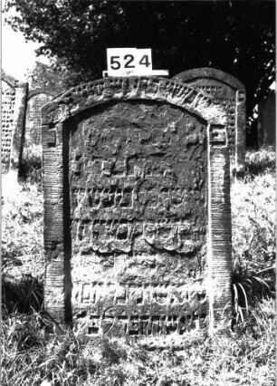 Grabstein 524