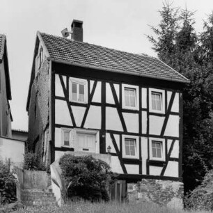 Tagelöhnerhaus; Alsfeld, Schloßbergstraße 4