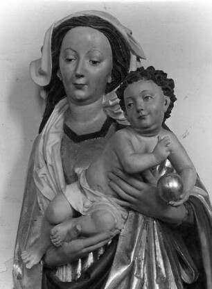 Stehende Madonna