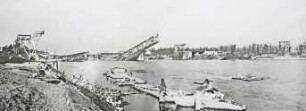 Zerstörte Brücken am Rhein
