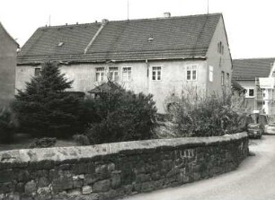 Cossebaude-Gohlis, Dorfstraße 23. Dreiseithof (nach 1800)