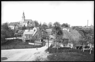 Großröhrsdorf. Blick auf den Ort