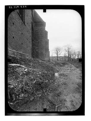 Müncheberg. Ruine der Stadtpfarrkirche St. Marien (Restaurierung 1991-1996). Teilansicht von Nordost