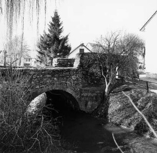 Gersprenz-Brücke (Brückenanlage); Babenhausen, Schloßweg