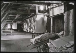 Papiermühle Niederzwönitz, oberer Trockenboden (Foto aus dem technischen Museum Papiermühle Niederzwönitz)